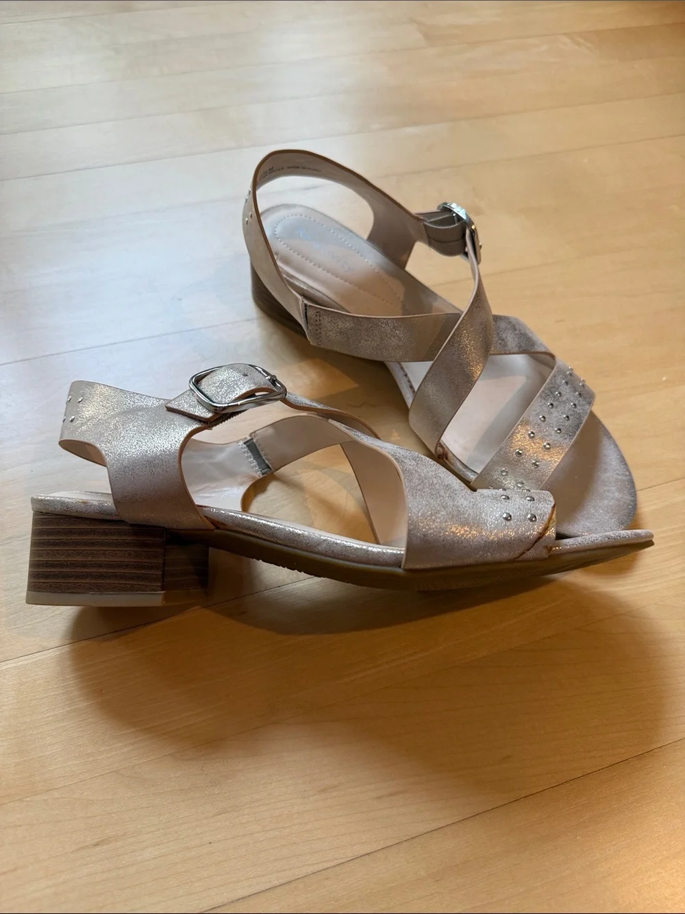 Relativity shimmer taupe